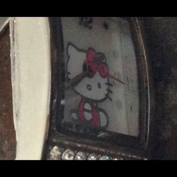 COPY - Hello Kitty - Pink Wrist Watch - Picture 2 of 7